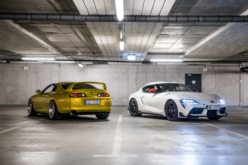 Co jest lepsze od Toyoty Supra? Dwie Supry!