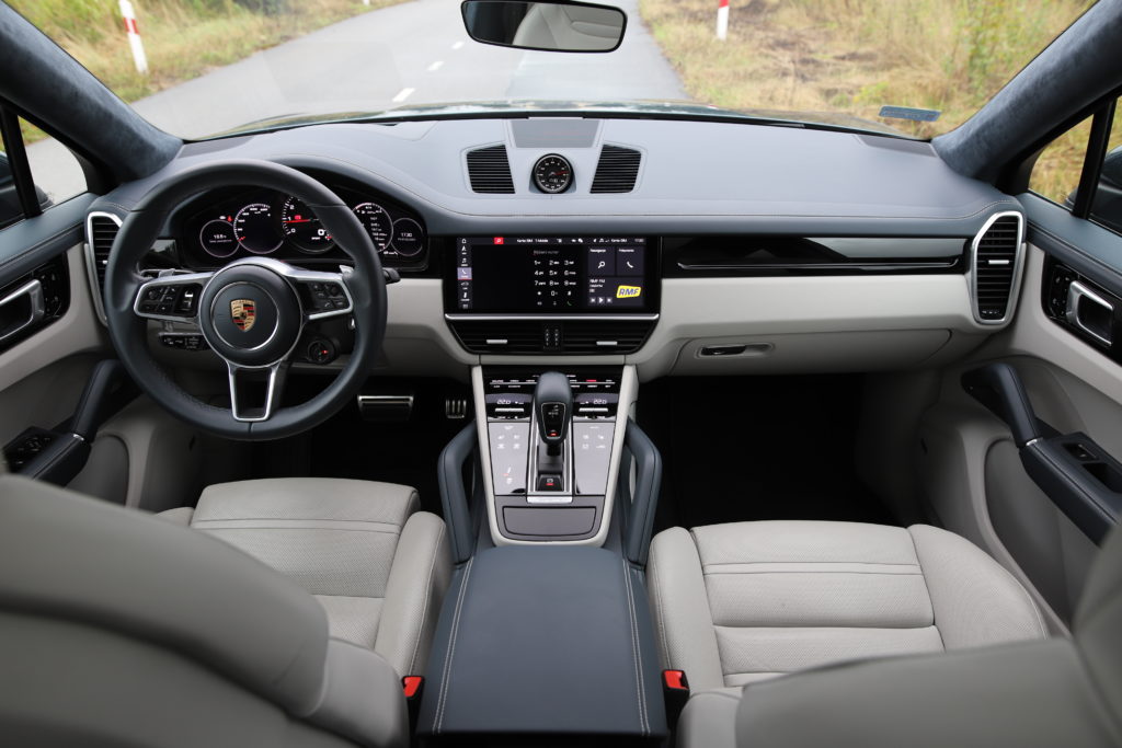 Porsche Cayenne Coupe wnętrze