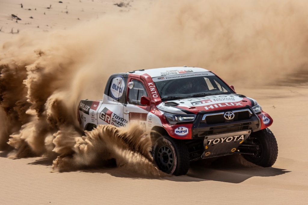 Toyota Hilux GAZOO Racing Dakar 2021