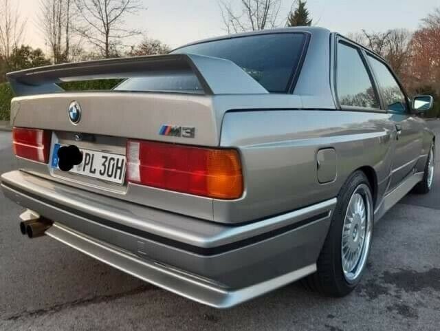 BMW E30 M3 tył