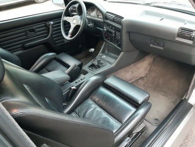 BMW E30 M3 wnętrze
