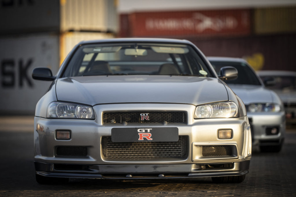 Ile kosztuje Nissan GT-R? Czy można poczuć magię Godzilli za niewielkie pieniądze?