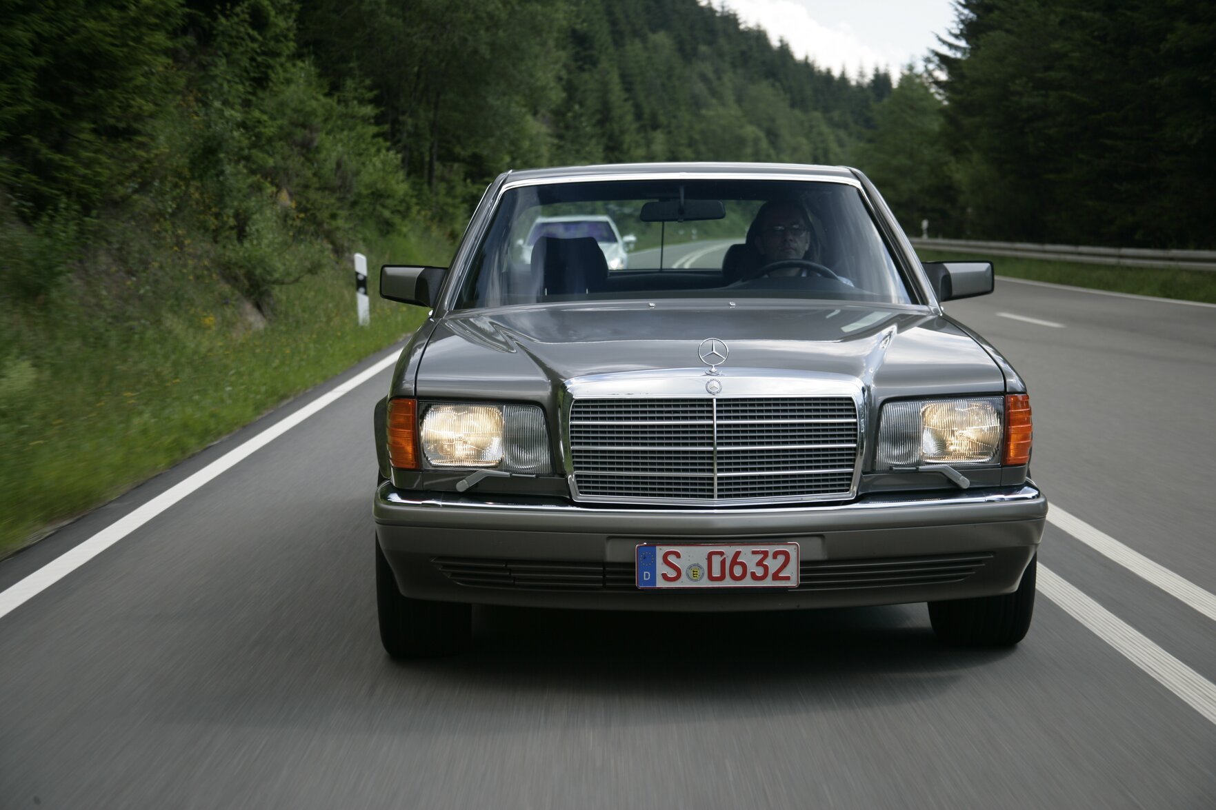 Kultowy Mercedes W126. Czy to najlepsza klasa S?