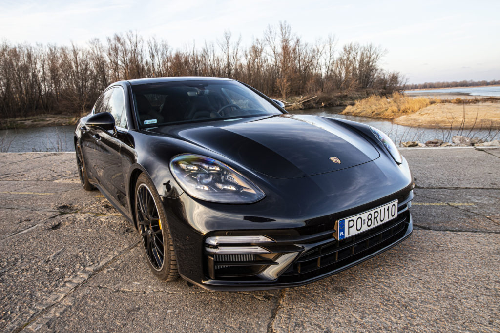 TEST. Nowe Porsche Panamera Turbo S. Może wiele, nic nie musi
