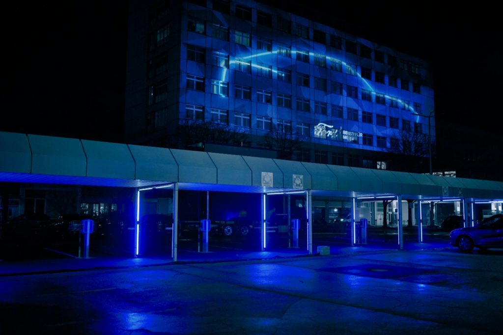 Ford – kolejna marka, która zmierza w stronę pełnej elektromobilności. W Europie.