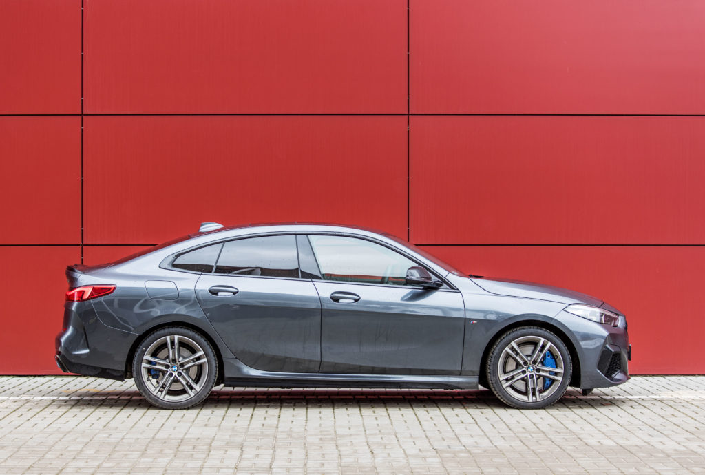 TEST. BMW M235i – nowy, ale czy lepszy?