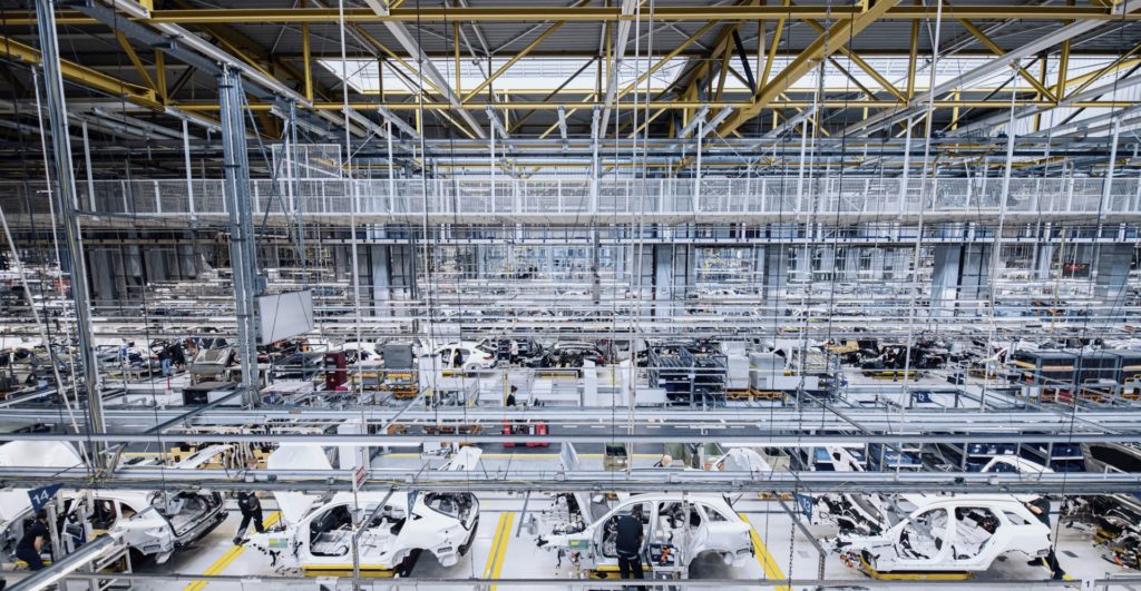 Kłopoty koncernów z chipami: ma je Volkswagen, Daimler i inni. Produkcja nie może się rozpędzić