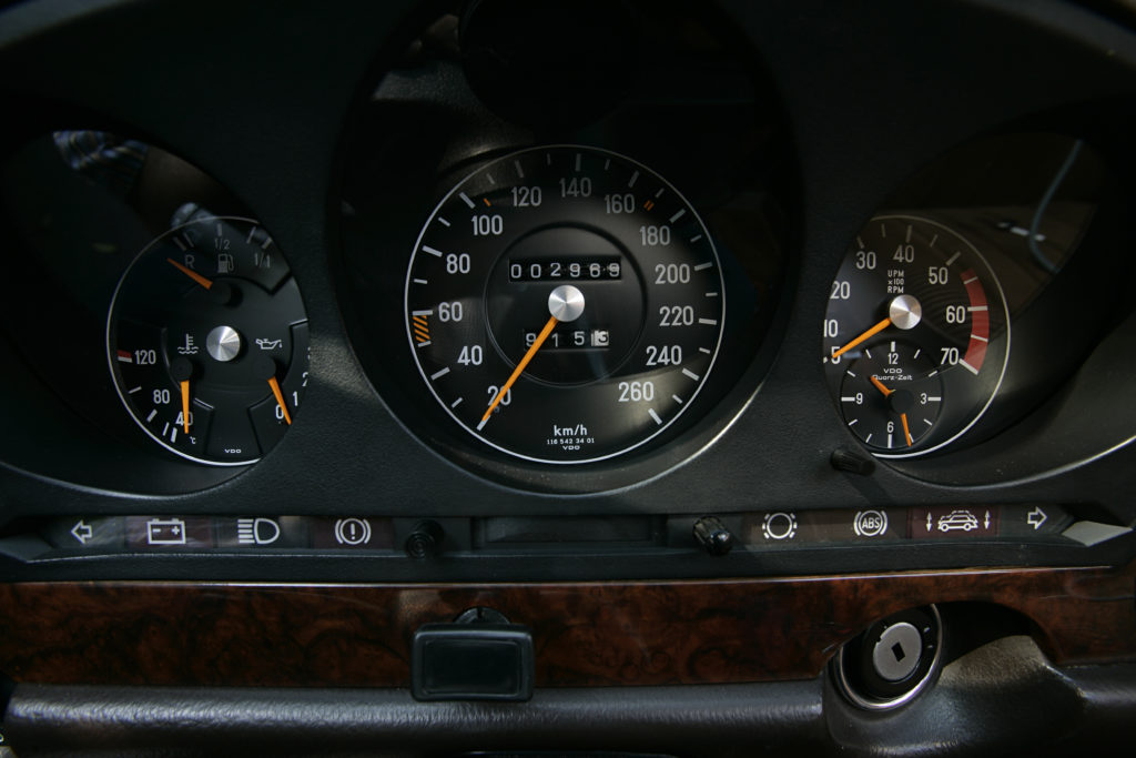 zegary Mercedes SEL 450 6.9