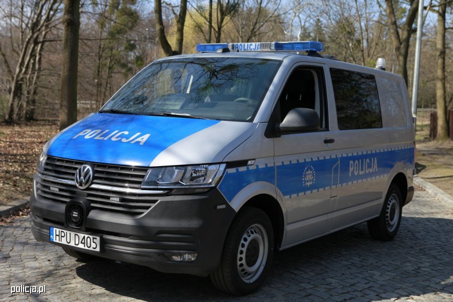 VW Transporter Policja 2021 (fot. mat. prasowe)
