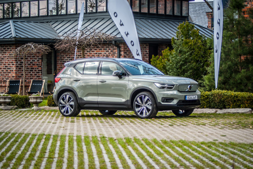 Szybki test. Volvo XC40 Recharge P8 AWD – rodzinny, elektryczny sleeper