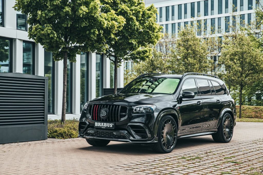 SUV dla Lorda Vadera: BRABUS 800