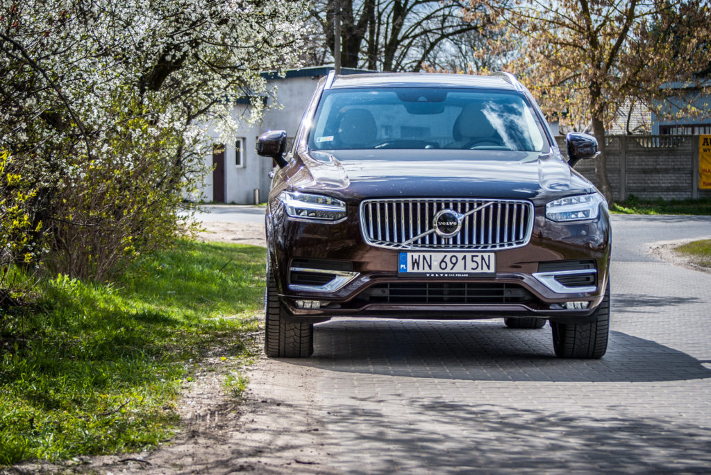 Test. Volvo XC90 B5. Miękka hybryda z dieslem. Udane połączenie?