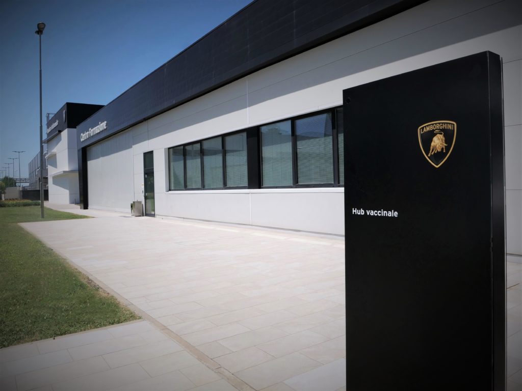 Lamborghini uruchomiło punkt szczepień – w 3 dni zaszczepi swoich pracowników