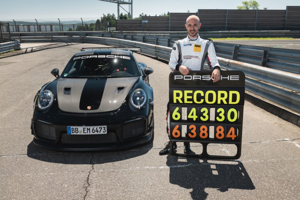 Porsche 911 GT2 RS ustanawia nowy rekord na Nürburgringu