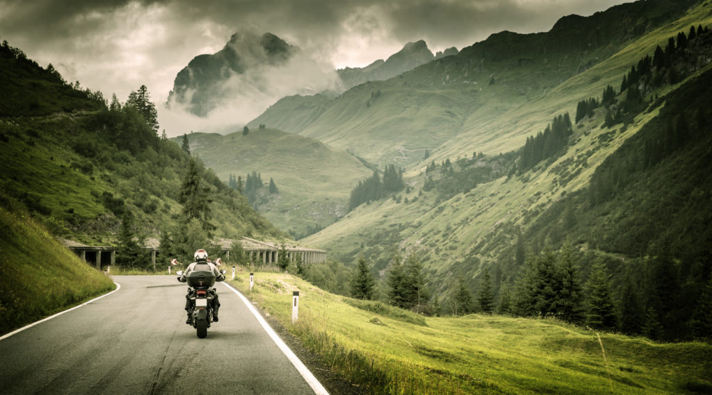 10 najczęstszych błędów początkujących motocyklistów