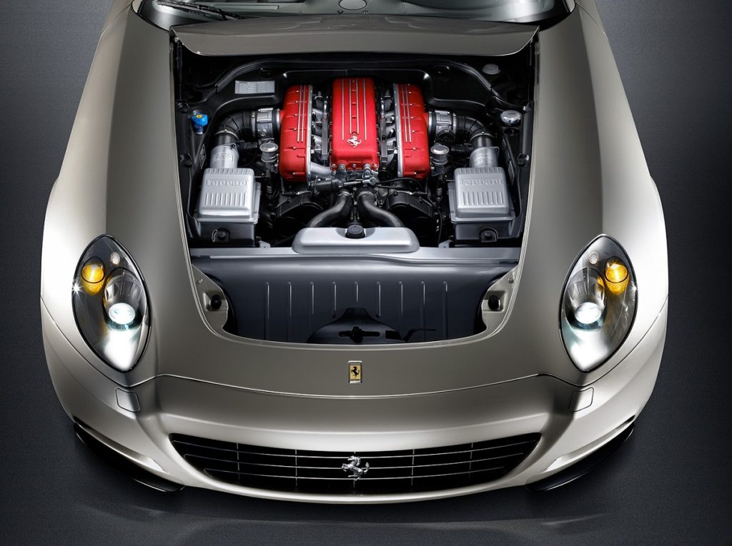 Rozsądny i praktyczny supercar? To dobry moment, żeby kupić Ferrari 612