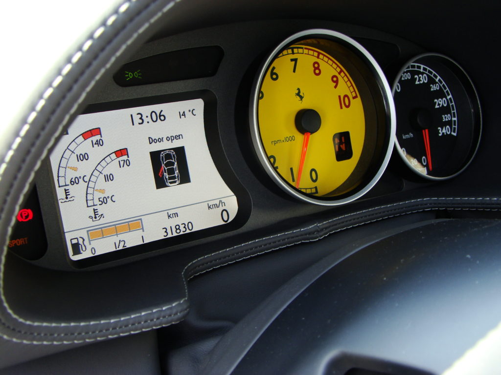 zegary Ferrari 612