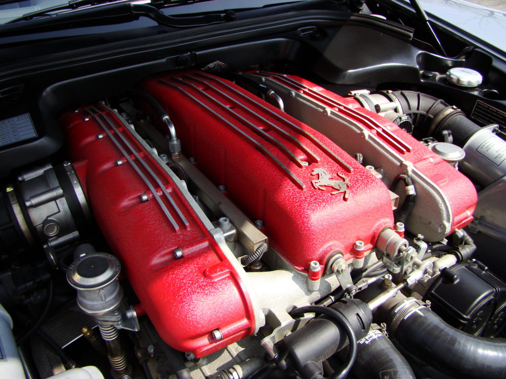 silnik Ferrari 612