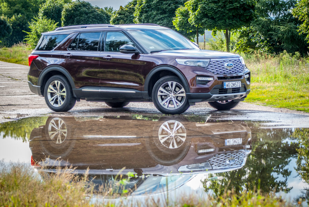 Jaki duży rodzinny SUV wybrać? Rozważcie ten model: Ford Explorer PHEV. Test