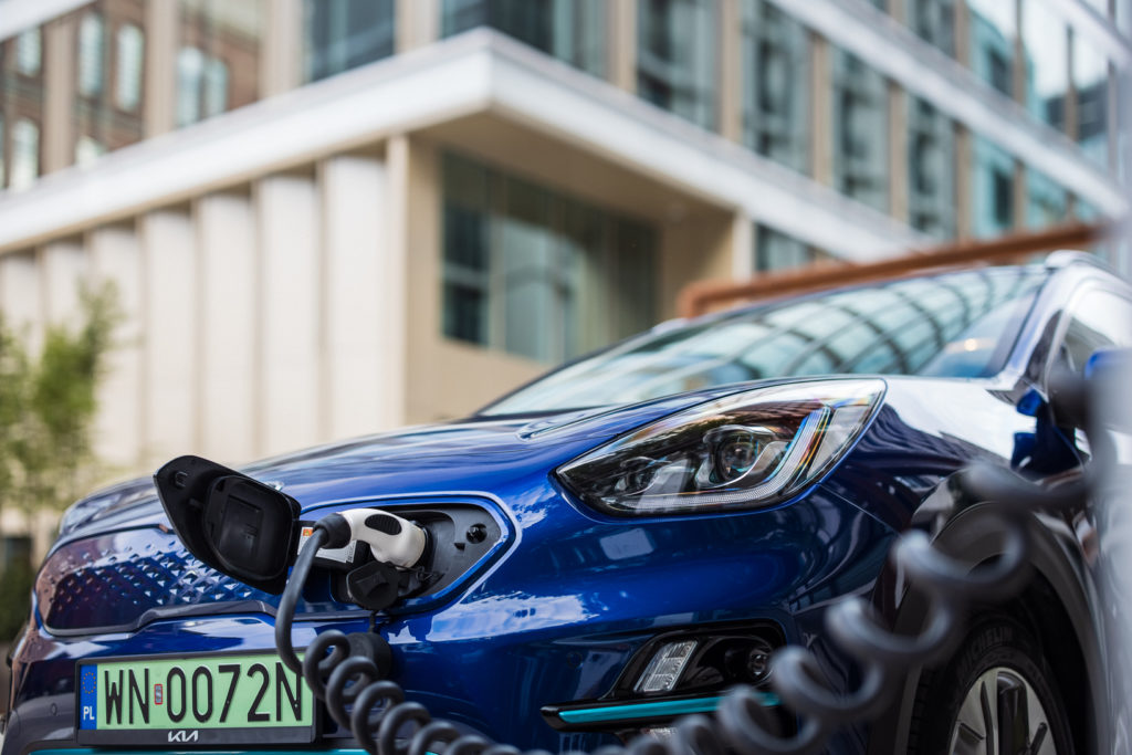 Do 50 tys. zł oszczędności. Kia z własnym programem dopłat do elektryków