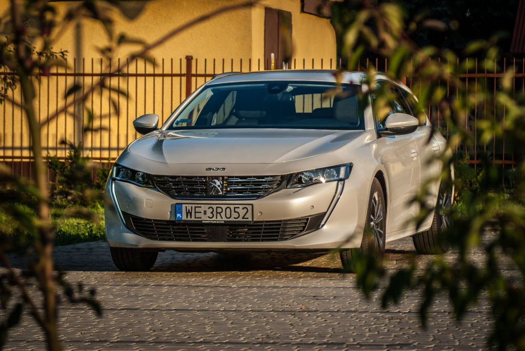Jakie oszczędne kombi wybrać? Peugeot 508 SW to dobra propozycja. Test