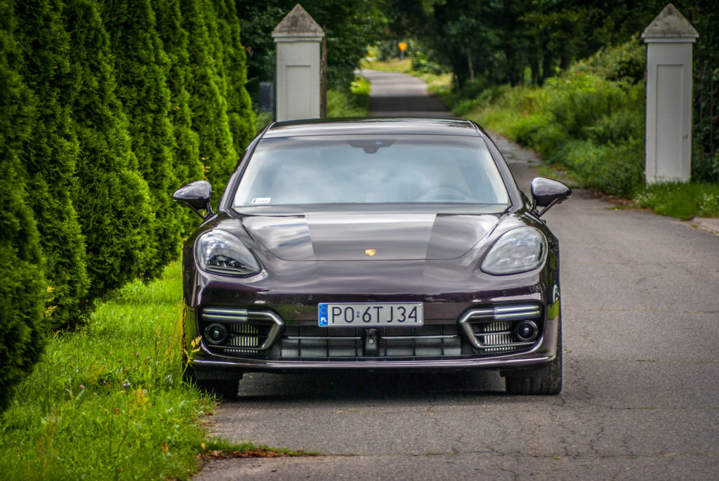 Porsche Panamera Turbo S e-Hybrid Sport Turismo – auto kompletne. Test