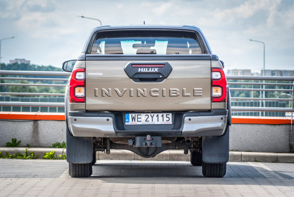 Toyota Hilux Invincible (fot. Jakub Kornacki / Automotyw.com)