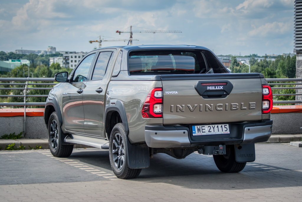 Toyota Hilux Invincible (fot. Jakub Kornacki / Automotyw.com)