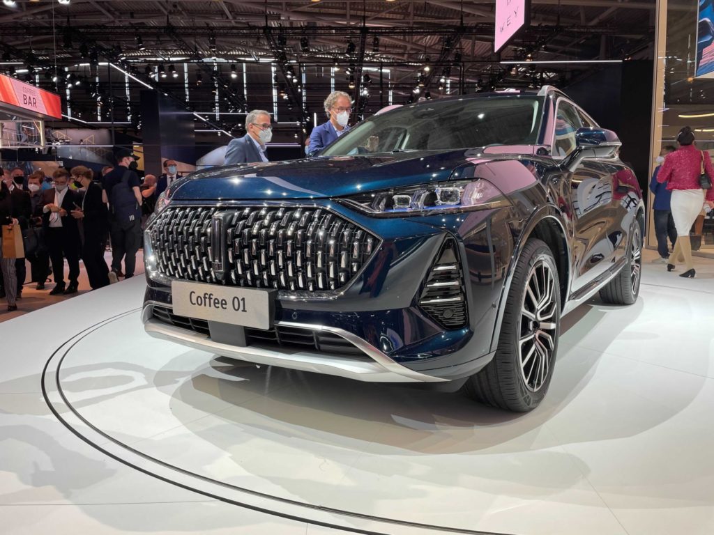 IAA Mobility 2021 – WEY Coffee 01 – chiński SUV, hybryda plug-in z dużym zasięgiem