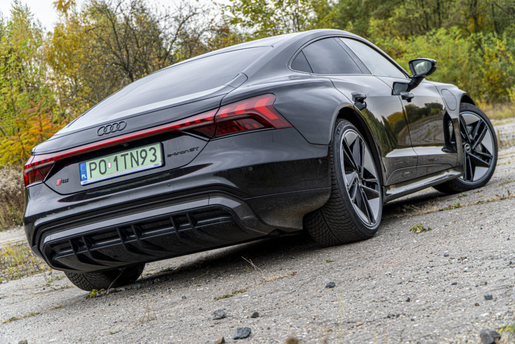 Test. Jakie jest Audi RS e-tron GT? Zupełnie inne niż Porsche Taycan