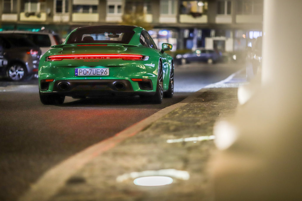 Test. Porsche 911 Turbo S – czy da się nim jeździć przepisowo?