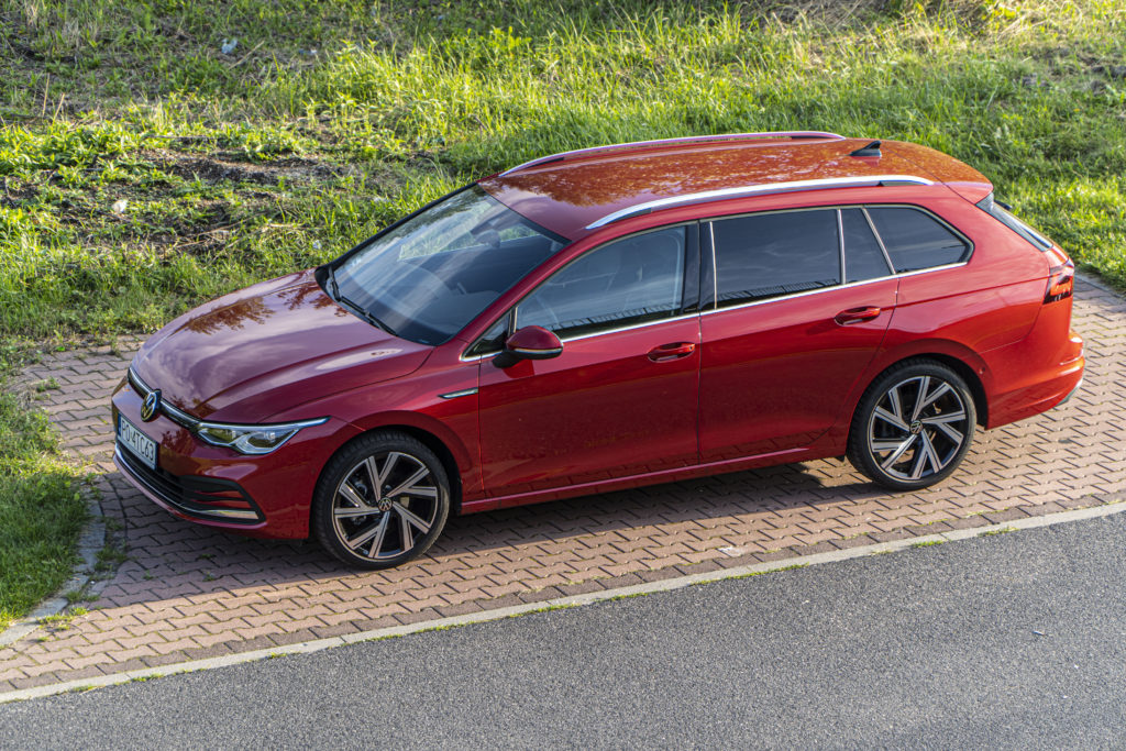 Volkswagen Golf Variant 1.5 eTSI EVO. Niewiele można mu zarzucić. Test