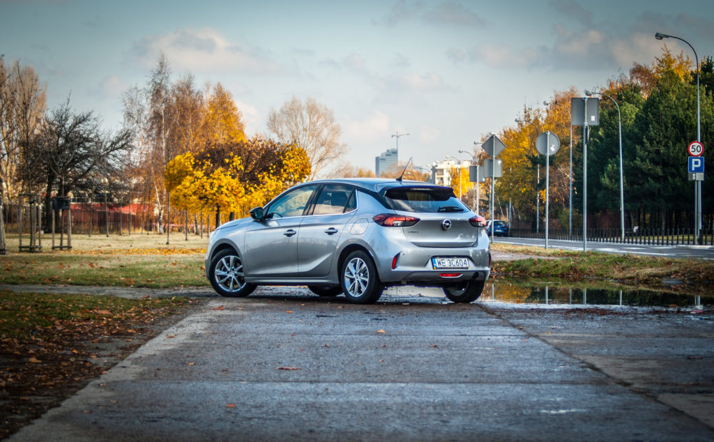 Test. Opel Corsa 1.2 Turbo z manualem – zadziorny mieszczuch