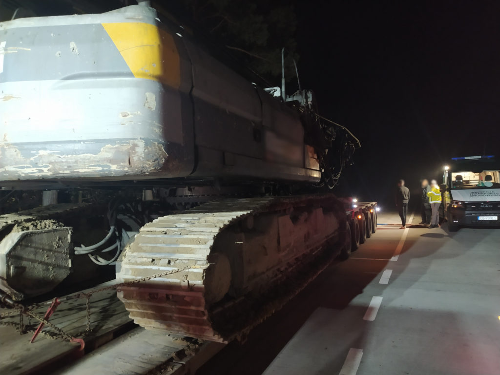 Transportował… 100 ton bez zezwolenia. Noc mu nie pomogła