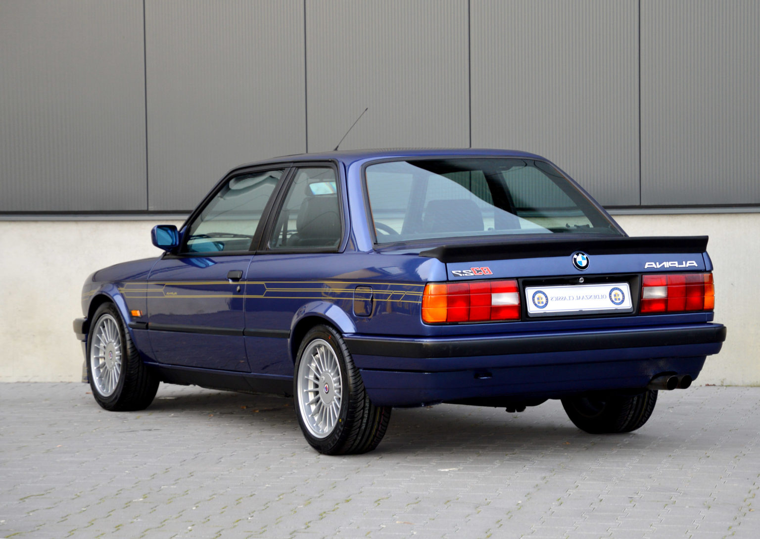 Kultowy youngtimer, czyli BMW E30. Poradnik kupującego - Automotyw