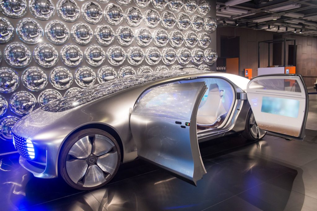 Mercedes-Benz F 015 Luxury in Motion – koncept w Centrum Nauki Kopernik