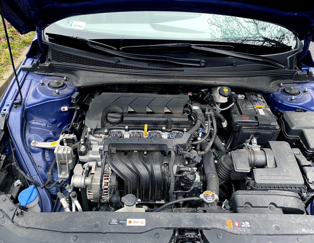 Hyundai Elantra 1.6 MPI CVT (fot. Automotyw)