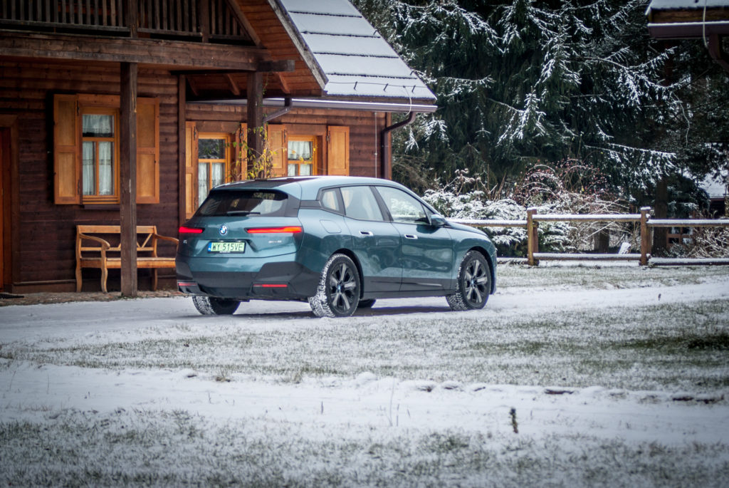 BMW iX xDrive40 (fot. Jakub Kornacki / Automotyw.com)