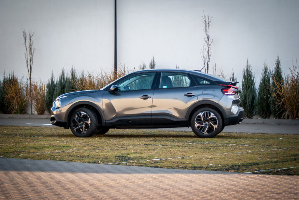 Test. Citroën C4 1.2 PureTech. Komfort z manualem