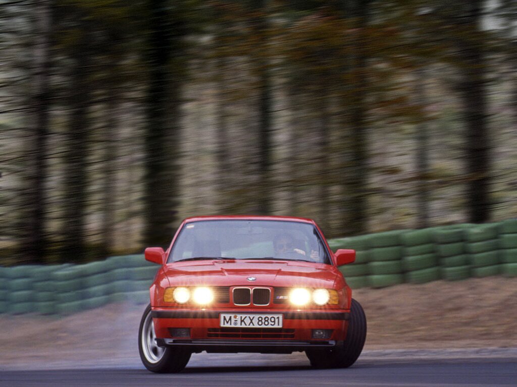 BMW M5 drift