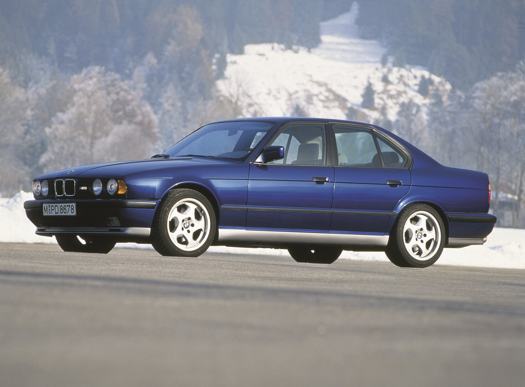 BMW serii 5 E34. Poradnik kupującego. Co musisz wiedzieć?