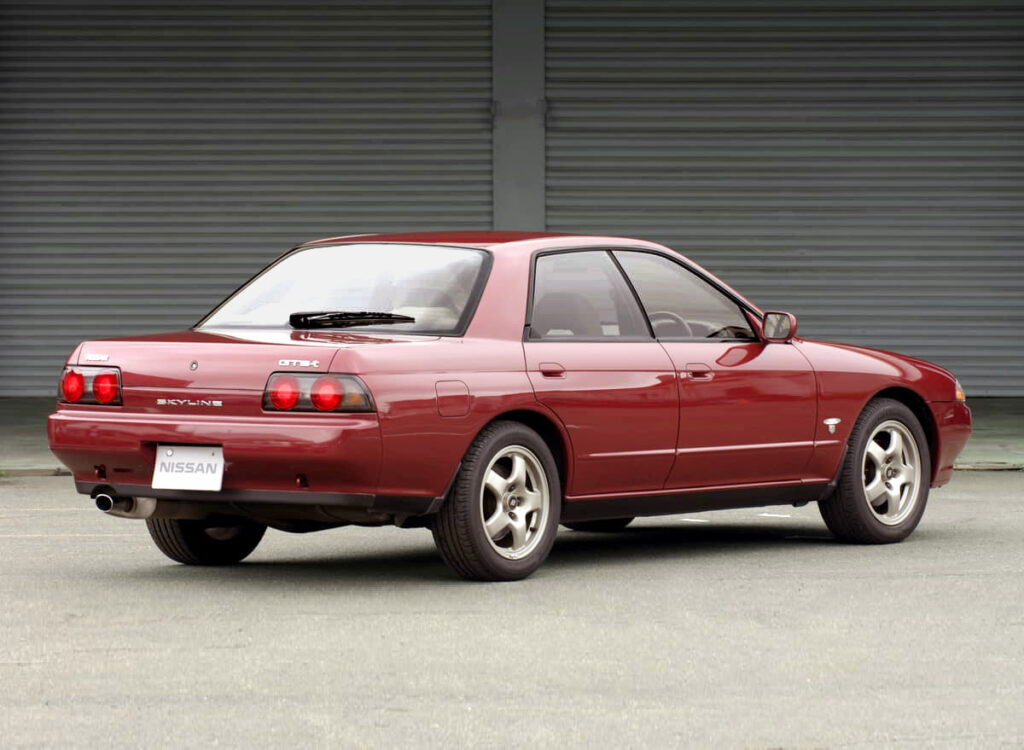 Nissan Skyline GTS -T Sedan 