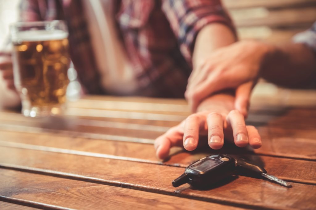 Kara w postaci konfiskaty samochodu pijanemu kierowcy jest realna (fot. Shutterstock)