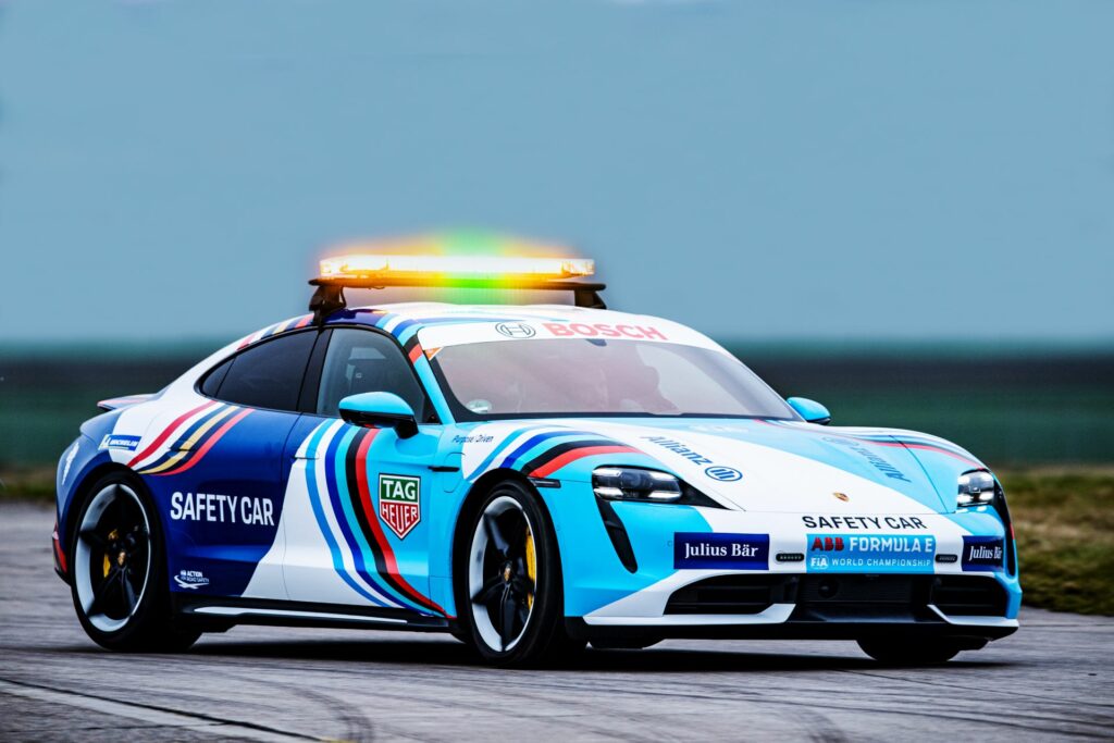 Porsche Taycan samochodem bezpieczeństwa Formuły E