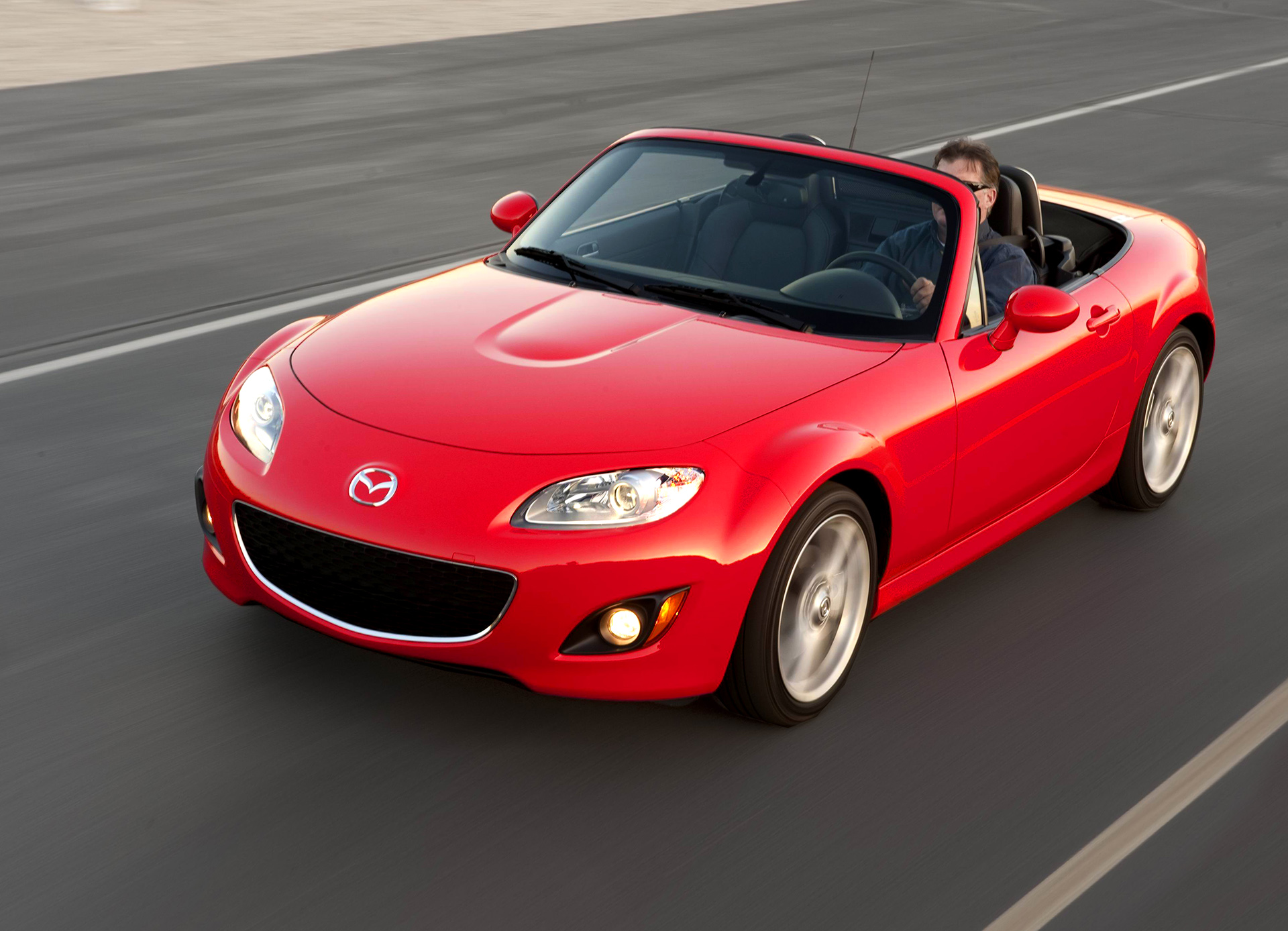 Mazda MX-5 NC. Japońska euforia z jazdy za rozsądną cenę