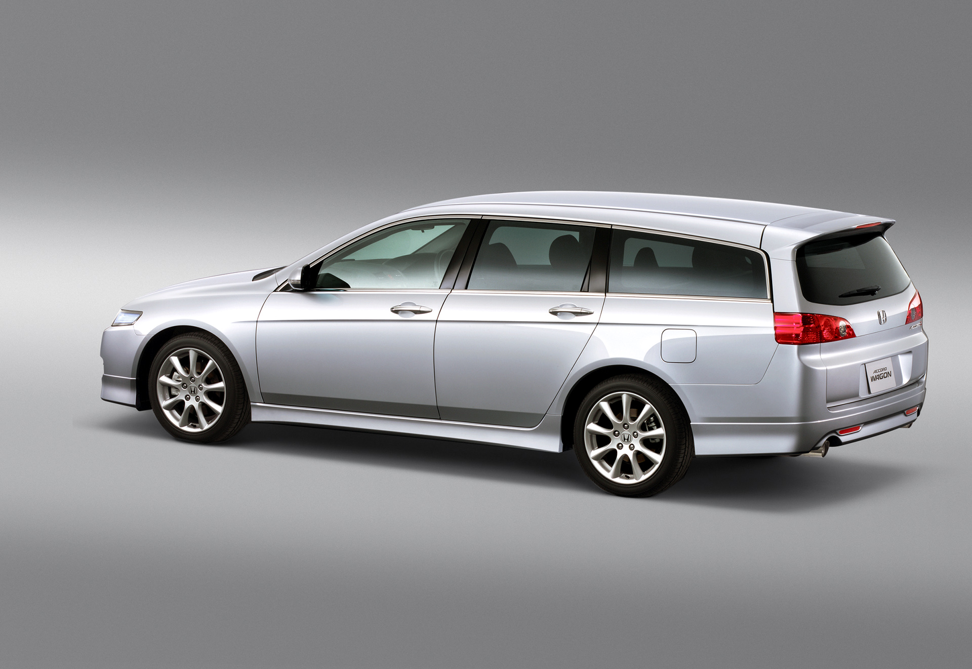 Honda Accord VII (2002-08). Nie jest tania i ciężko ją kupić!