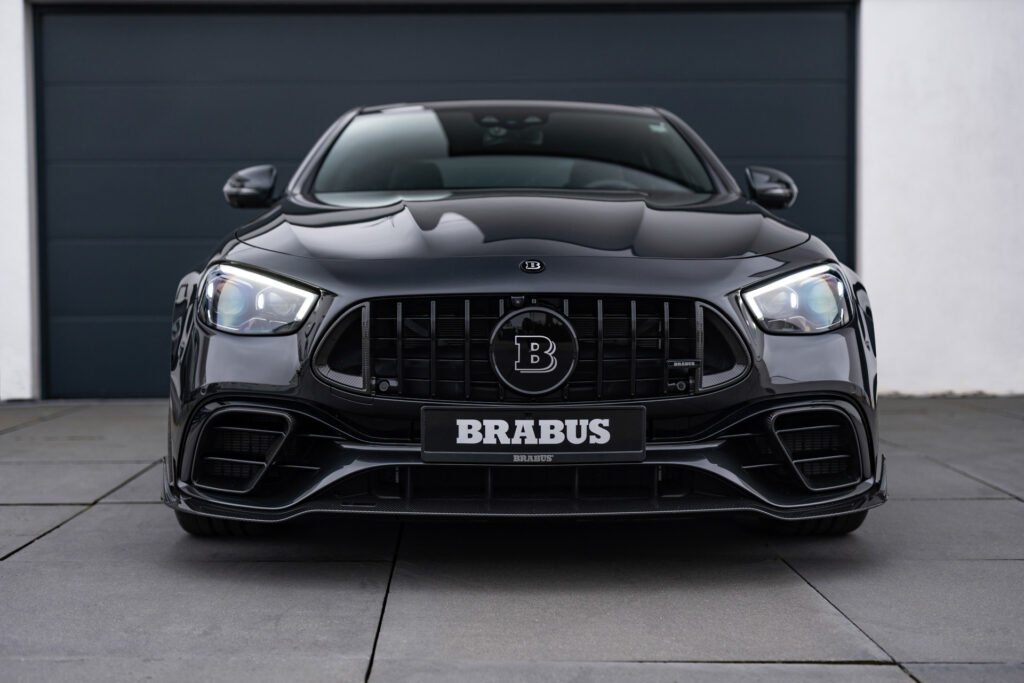 Brabus 900 Rocket – rakieta pod przykrywką limuzyny