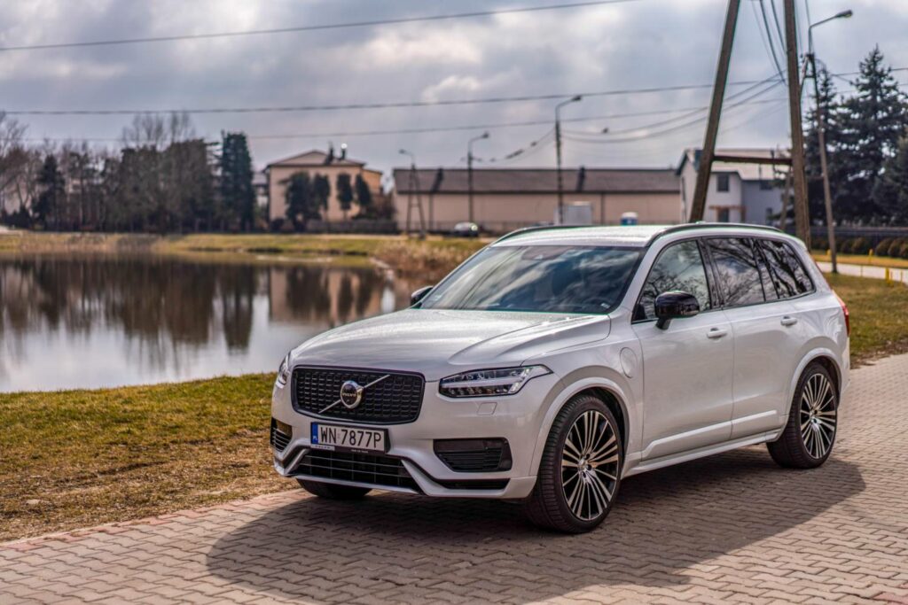 Test. Volvo XC90 T8 AWD plug-in hybrid – najmocnieszy w historii