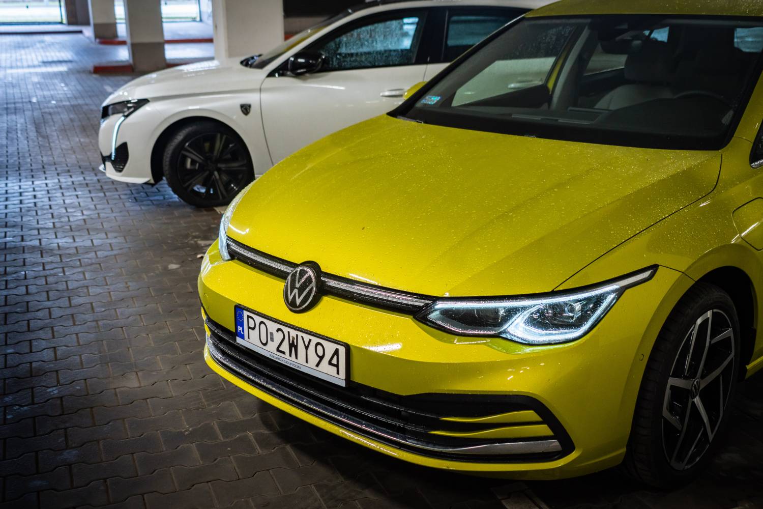 BEV, HEV, PHEV… – co oznaczają skróty motoryzacyjne? Elektromobilność