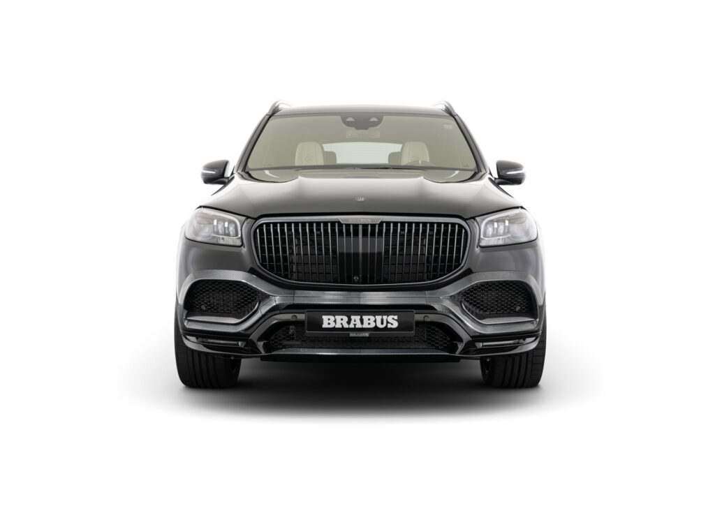 SUV na sterydach. Brabus 900 rozpędzi się do 320 km/h